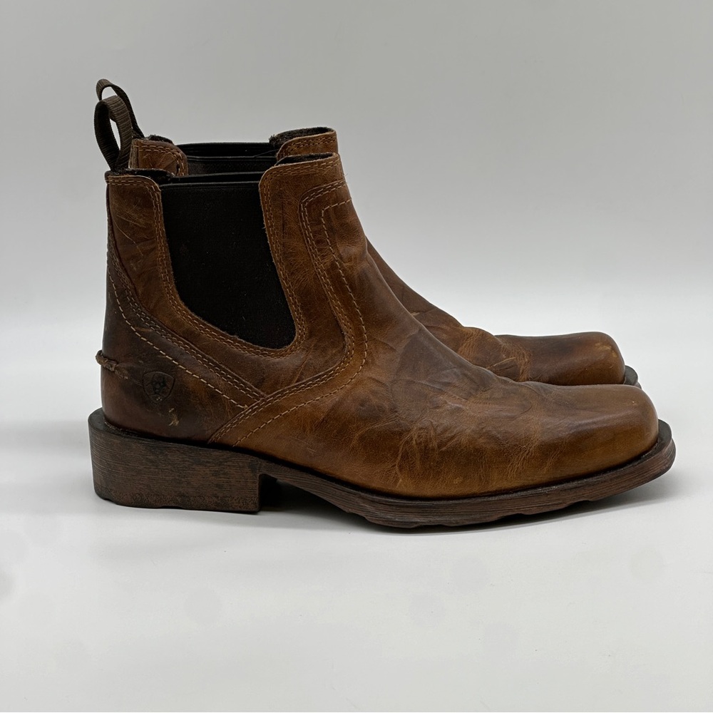 Ariat Midtown Rambler Boots. Size 8.5